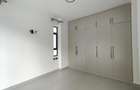 2 Bed Apartment with En Suite in Brookside - 9
