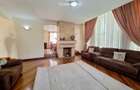 5 Bed Townhouse with En Suite in Lavington - 6