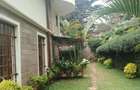 5 Bed Townhouse with En Suite in Lavington - 3