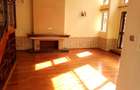5 Bed Townhouse with En Suite at Lavington - 3
