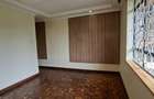 5 Bed House with En Suite in Runda - 13