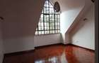 4 Bed Townhouse with En Suite in Kiambu Road - 10