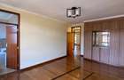 5 Bed Townhouse with En Suite at Amboseli Road - 15