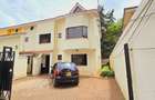 4 Bed Townhouse with En Suite at James Gichuru - 18