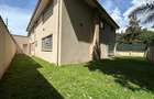 5 Bed Villa with En Suite at Lavington - 1