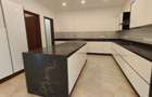 4 Bed Apartment with En Suite at City Park Drive - 14