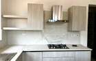 5 Bed House with En Suite in Ridgeways - 15