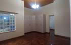 5 Bed Townhouse with En Suite at Lavington Green - 14