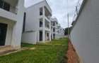 5 Bed Townhouse with En Suite in Lavington - 19