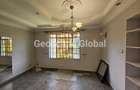 3 Bed House with En Suite in Runda - 3