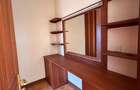 5 Bed House with En Suite in Nyari - 4