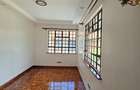 5 Bed House with En Suite in Runda - 12