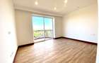 3 Bed Apartment with En Suite in Parklands - 7