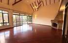 5 Bed Townhouse with En Suite in Lavington - 4