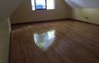 7 Bed House with En Suite in Redhill - 15