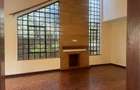 4 Bed Townhouse with En Suite in Kitisuru - 11