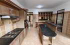 5 Bed Villa with En Suite at Lavington Green - 5