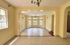 5 Bed Townhouse with En Suite in Lavington - 2