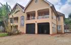 4 Bed Townhouse with En Suite at Lonetree - 3