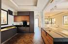 5 Bed Townhouse with En Suite at Lavington - 4