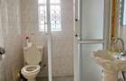 7 Bed House with En Suite in Thome - 8