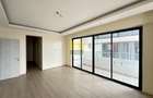 5 Bed Apartment in Parklands - 6