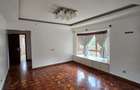 5 Bed Townhouse with En Suite in Runda - 12