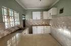 4 Bed House with En Suite at Karen End - 8