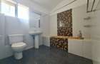 4 Bed House with En Suite at Hillview - 11