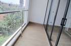 3 Bed Apartment with En Suite at Riverside Drive 65 - 9