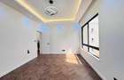 5 Bed Townhouse with En Suite at Lavington - 9