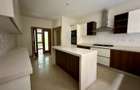 5 Bed Townhouse with En Suite at Lavington - 8