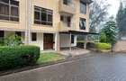 5 Bed Townhouse with En Suite in Lavington - 1