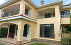4 Bed Townhouse with En Suite in Lavington - 20