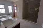 5 Bed House with En Suite in Runda - 13