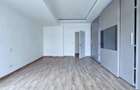 4 Bed Apartment with En Suite at Riverside Drive - 16