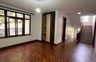 5 Bed Townhouse with En Suite in Lavington - 12