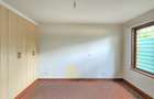 5 Bed Townhouse with En Suite in Lavington - 7