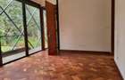 4 Bed Townhouse with En Suite in Lake View - 10
