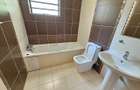 4 Bed House with En Suite in Rosslyn - 13