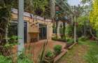 5 Bed Townhouse with En Suite in Lavington - 3