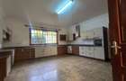 4 Bed House with En Suite in Lavington - 15