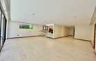 4 Bed Apartment with En Suite in Spring Valley - 3