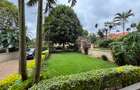 5 Bed Townhouse with En Suite in Lavington - 4