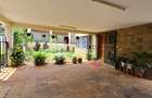 5 Bed Townhouse with En Suite in Lavington - 3