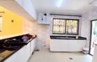 5 Bed Townhouse with En Suite at Lavington Green - 12