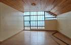 5 Bed Townhouse with En Suite in Lavington - 10