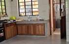 5 Bed House with En Suite at Kyuna - 7