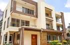 5 Bed Villa with En Suite at Lavington - 1