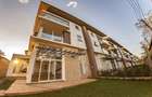 4 Bed Townhouse with En Suite at Lavington - 6